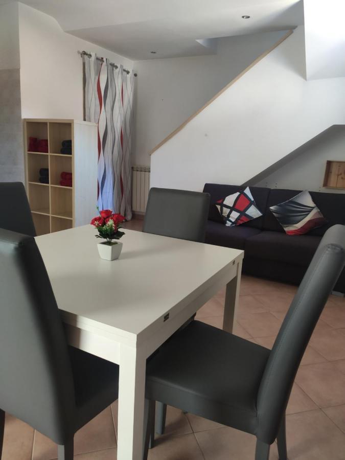 Red Lux Apartment Fiumicino Exterior photo