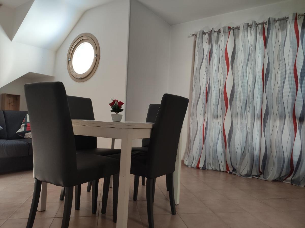 Red Lux Apartment Fiumicino Exterior photo