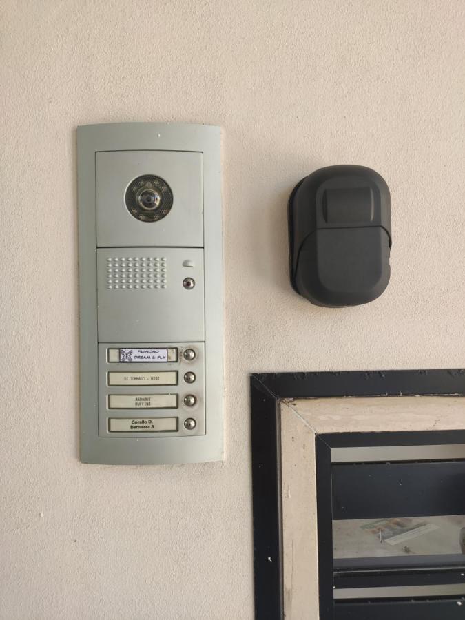 Red Lux Apartment Fiumicino Exterior photo